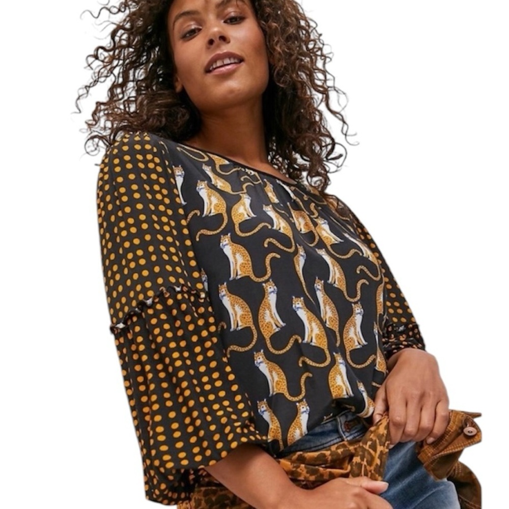 Contrasting Leopard Blouse